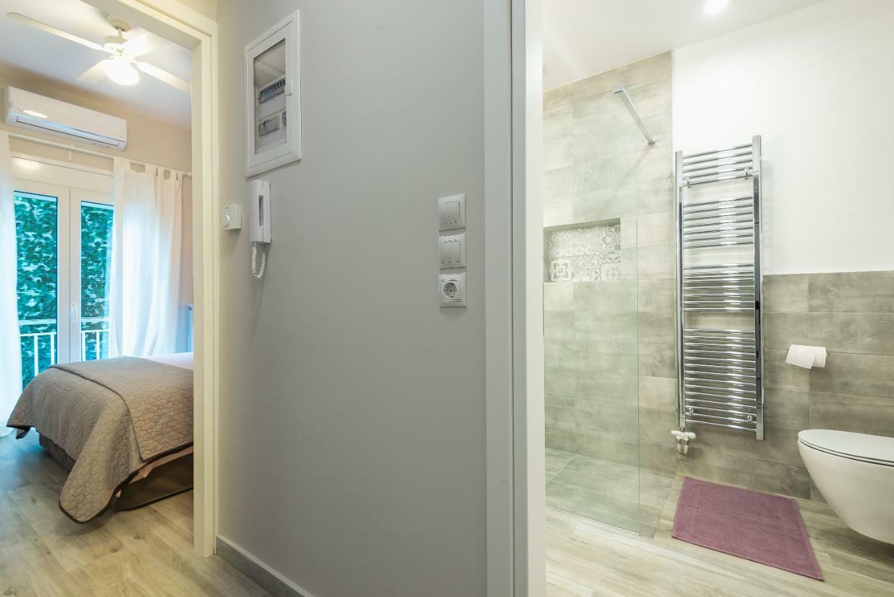 "Sunbow Earth"- Boutique New Apt In Dowtown Атина Екстериор снимка