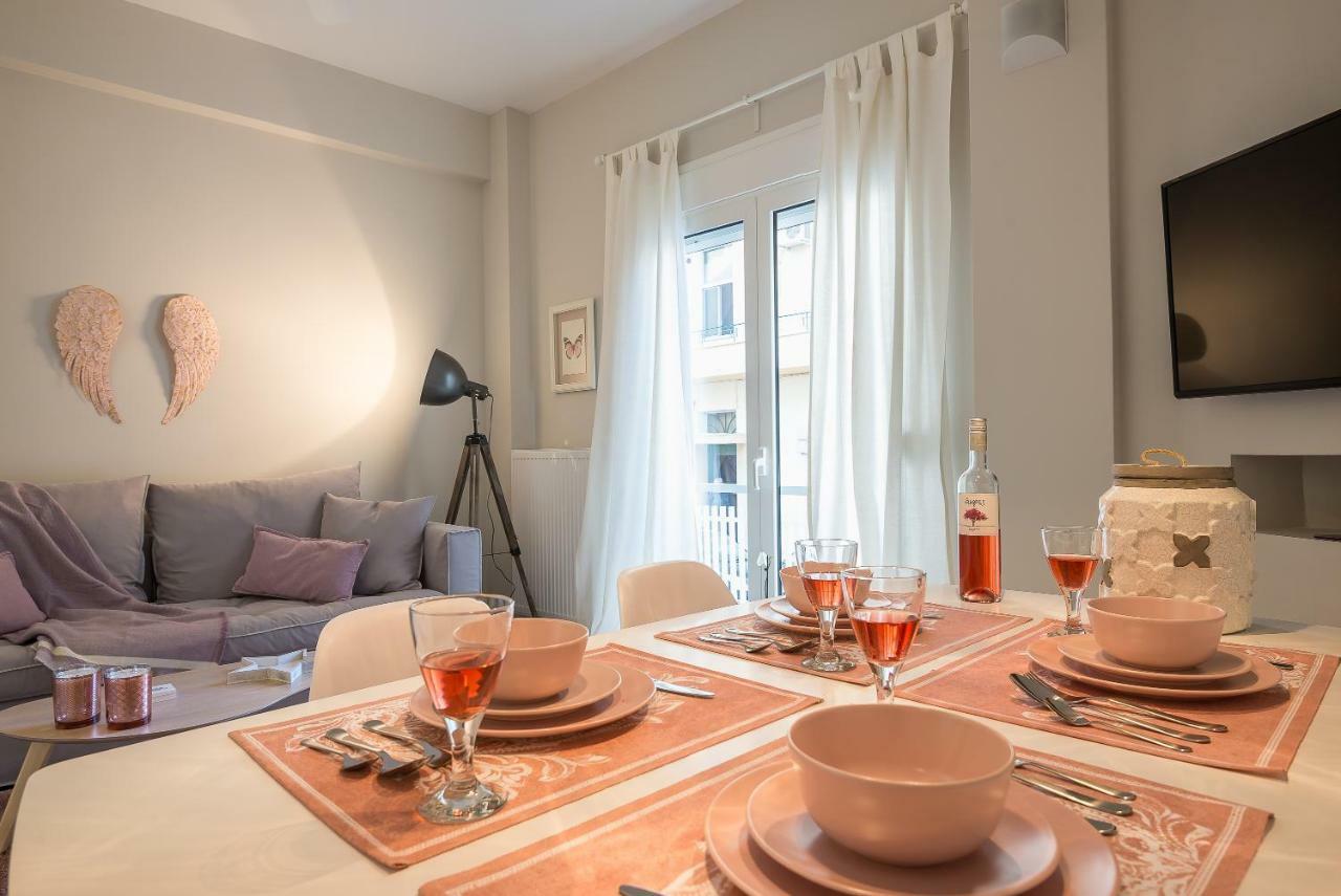 "Sunbow Earth"- Boutique New Apt In Dowtown Атина Екстериор снимка