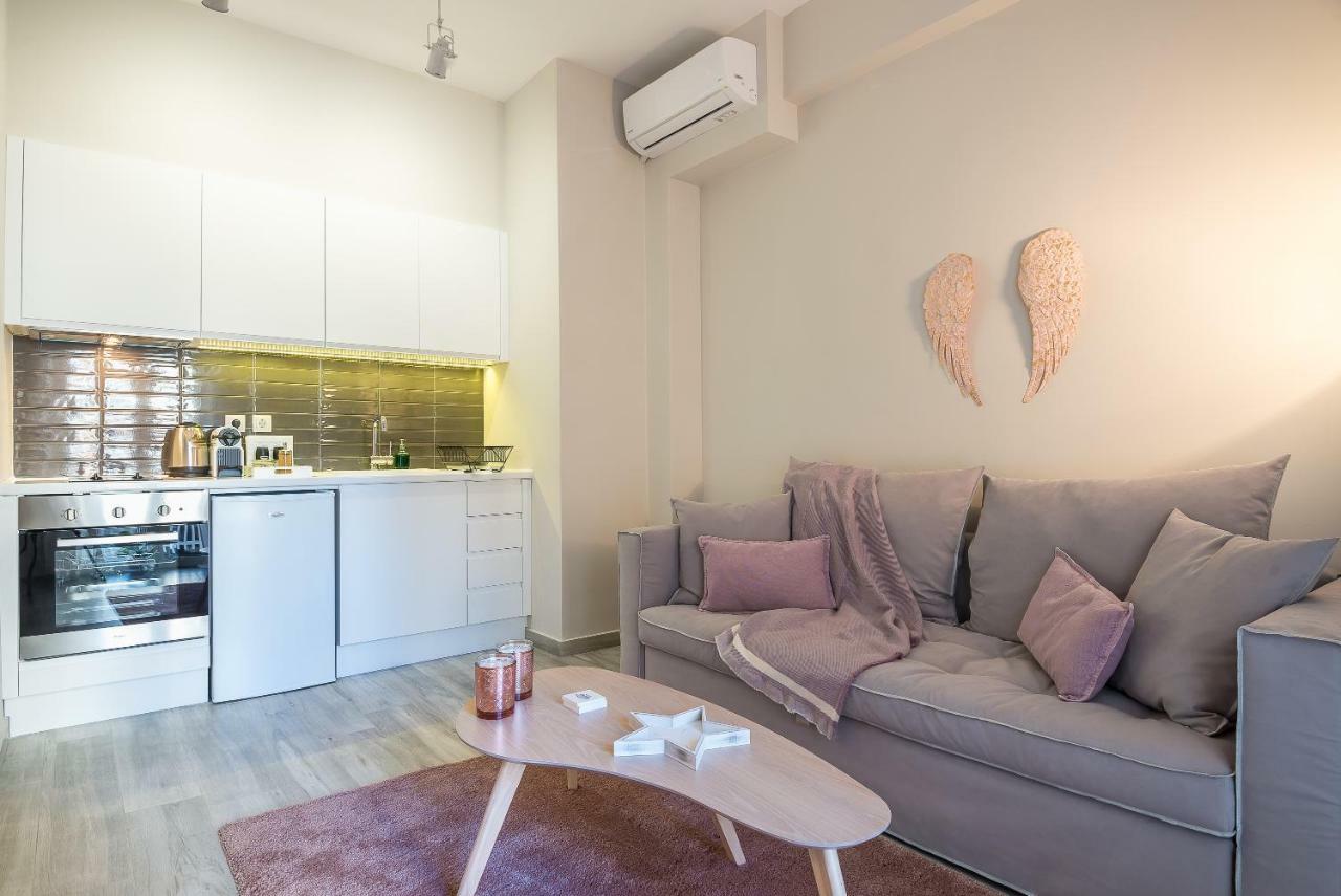 "Sunbow Earth"- Boutique New Apt In Dowtown Атина Екстериор снимка